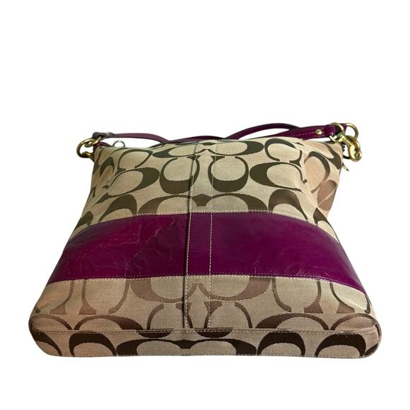 Coach Beige/Magenta Canvas Signature and Patent Large Hobo Crossbody Bag - Picture 12 of 13